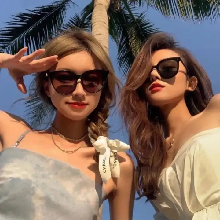 大洋之间的灯光